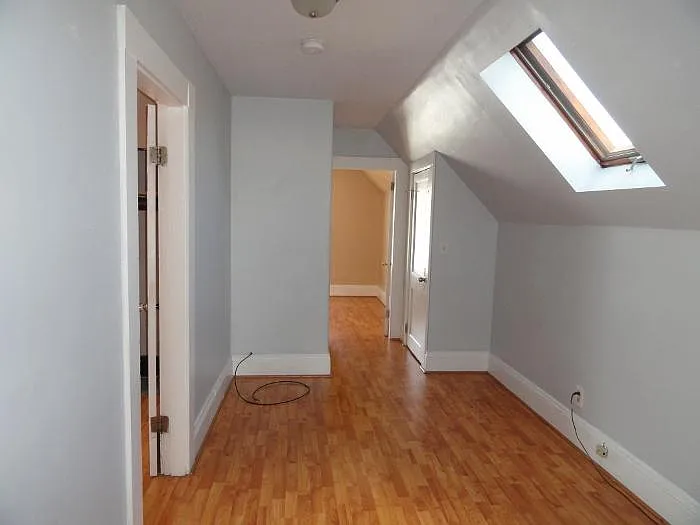 14 Albion St #3 — Photo 16