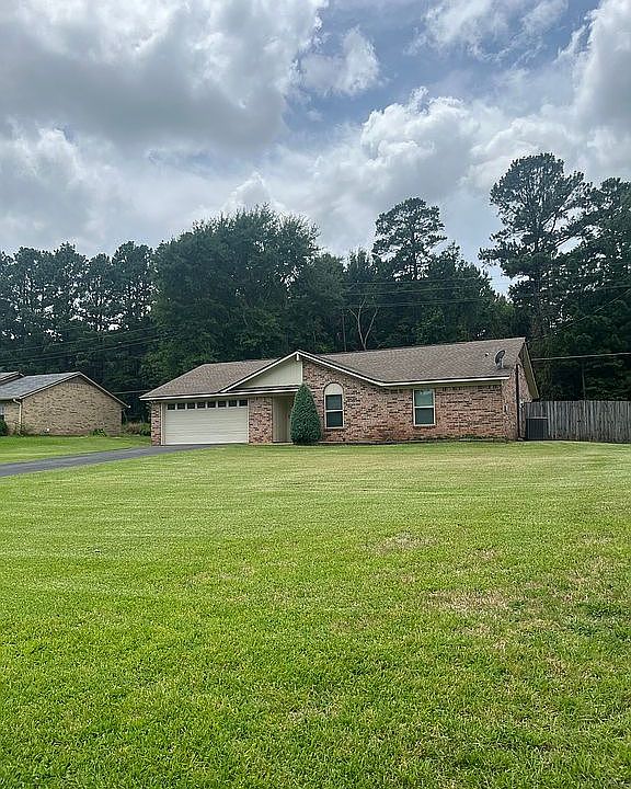 1st image of 311 Hillshore Dr