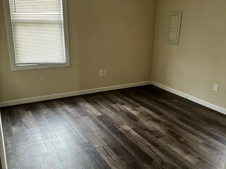 115 Union St — Photo 9
