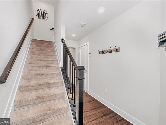 4th image of 7963 Potter Pl