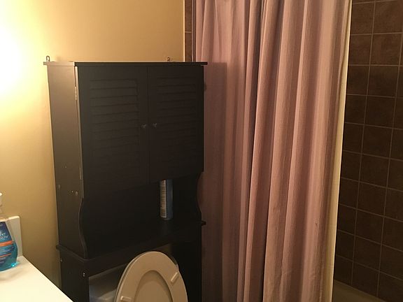 5th image of 612 Central St APT 208