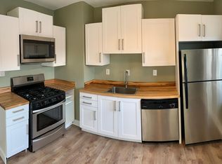 17721 Grovewood Ave, Cleveland, OH