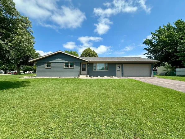 966 Pleasant Ave, Worthington, MN 56187