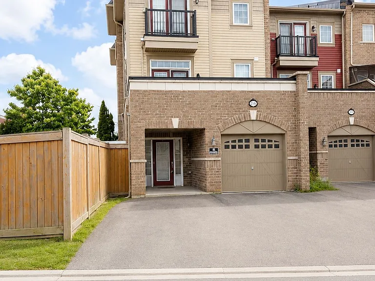 218 Dougall Ave — Photo 1
