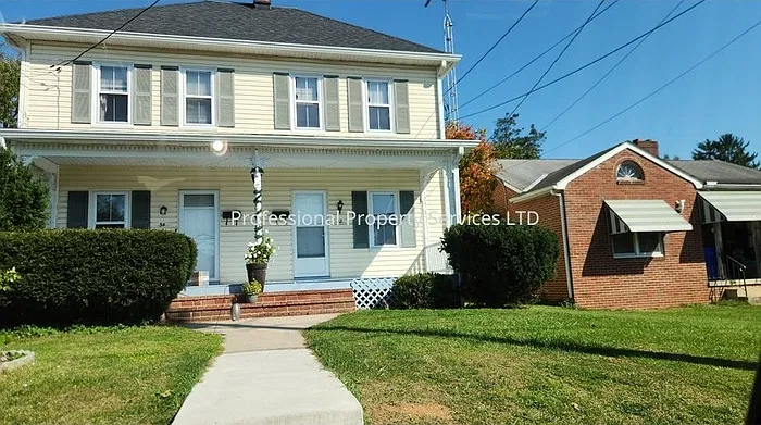 2 bed, 1.5 bath, 1200 sqft, $1,800 — Photo 1