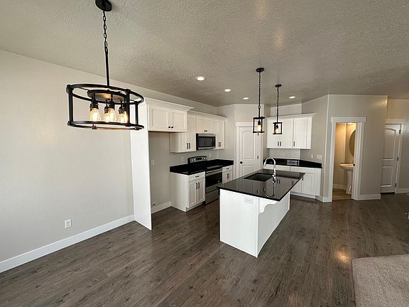 3rd image of 1738 W Terra Vista Ln