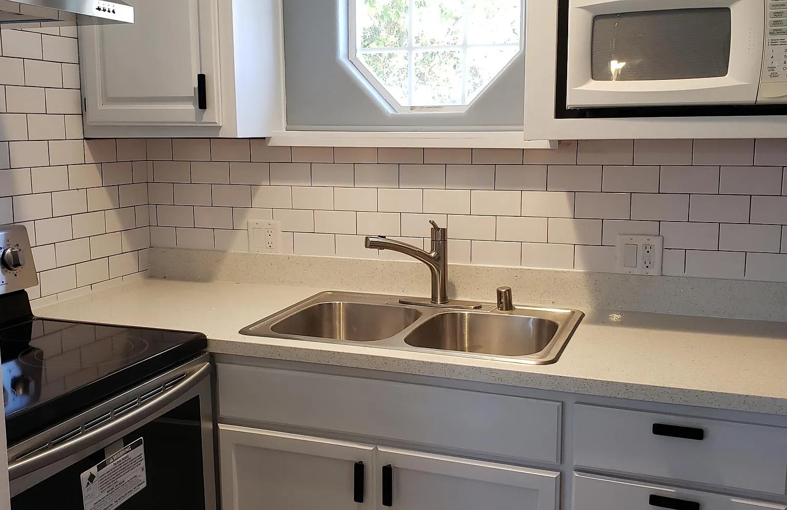 Studio, 400 sqft, $1,500 — Photo 3