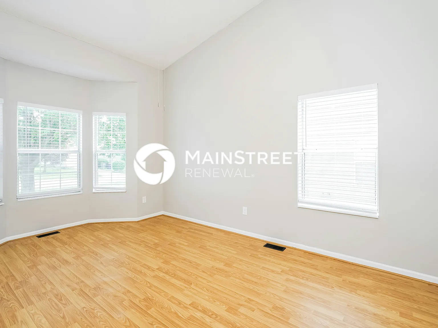 1623 Butterfly Ct — Photo 4