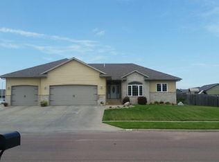 210 W St Nicholas St, Tea, SD 57064