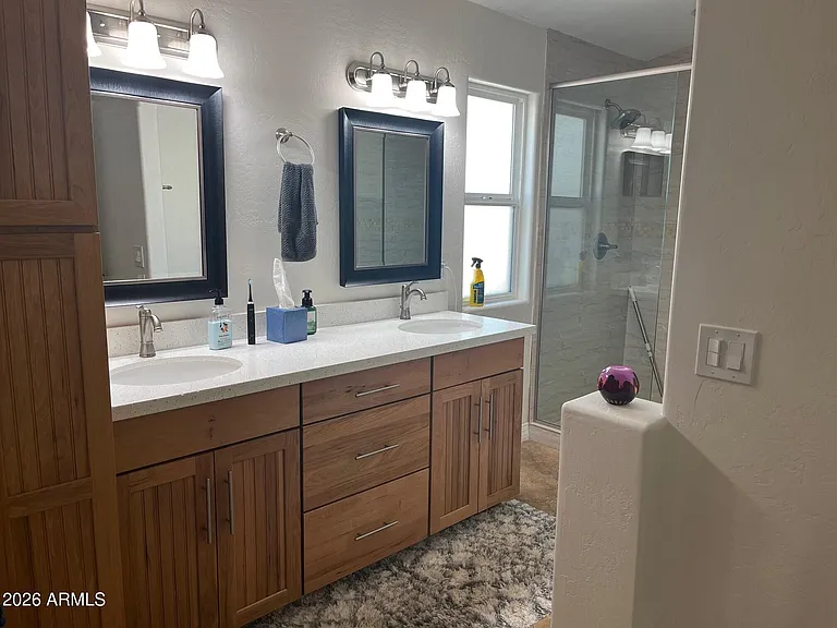 1383 E Butler Cir — Photo 32