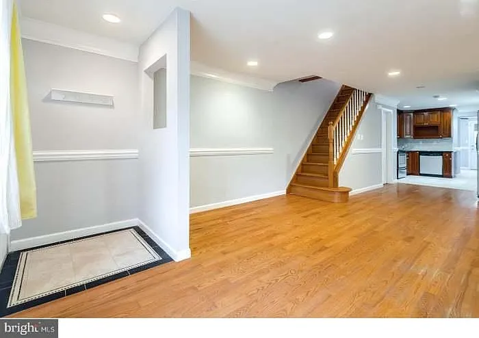 1339 S Bancroft St — Photo 3