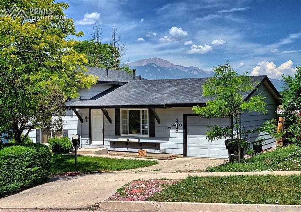 Welcome home to this beautiful tril-level with stunning views