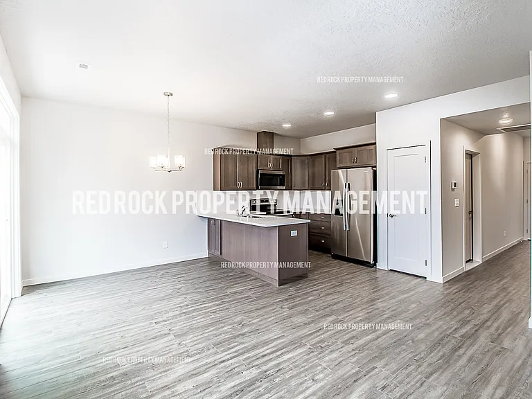 319 S Woodlawn Ln #1 — Photo 9