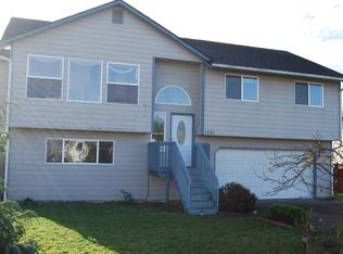 1521 SW 8th Ave, Oak Harbor, WA 98277