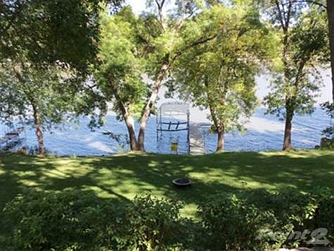 2nd image of 10288 N Riverview Dr