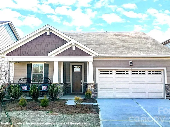 2742 Phoenix Ct, Gastonia, NC 28052