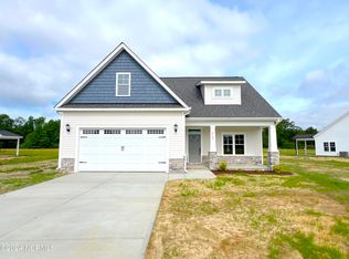 3750 Huntcliff Dr, La Grange, NC 28551