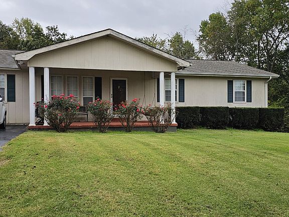 2nd image of 408 Kinzalow Dr