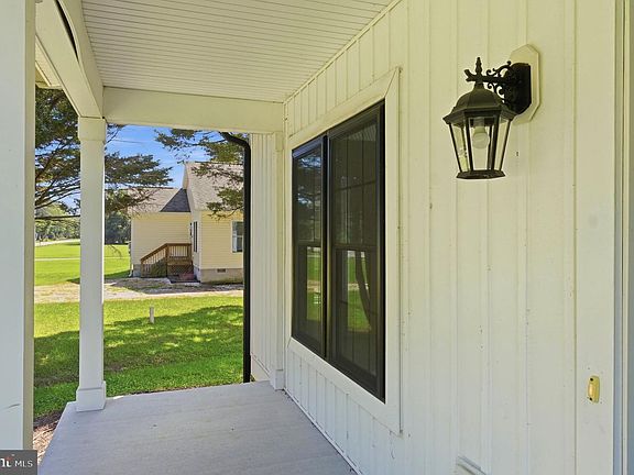 4th image of 25857 Royal Oak Rd