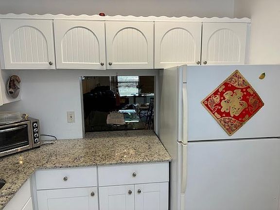 5th image of 600 NW 77th Avenue #208