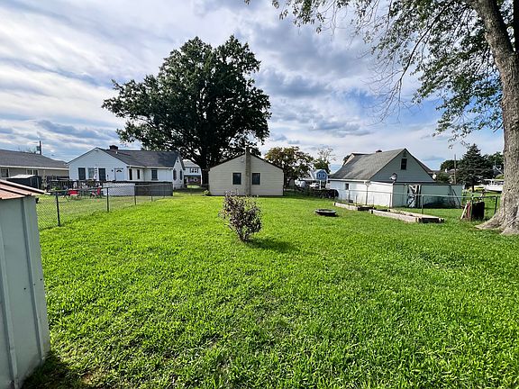 5th image of 426 Springdale Ave