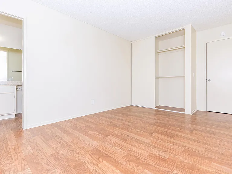 Vintage Woods Apartments — Photo 21