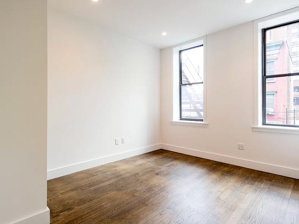1st image of 42 Grand St APT 2