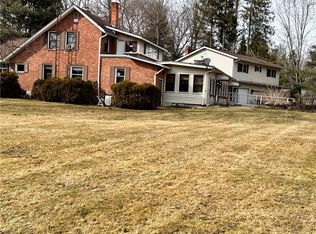 110 Berk Ln, Slippery Rock, PA 16057