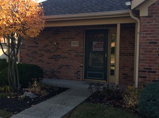 2671 Pine Marsh Dr, Grove City, OH 43123