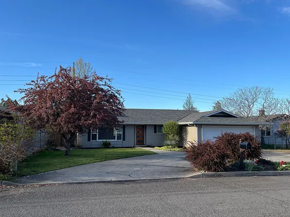 2103 Leo Ln, La Grande, OR 97850