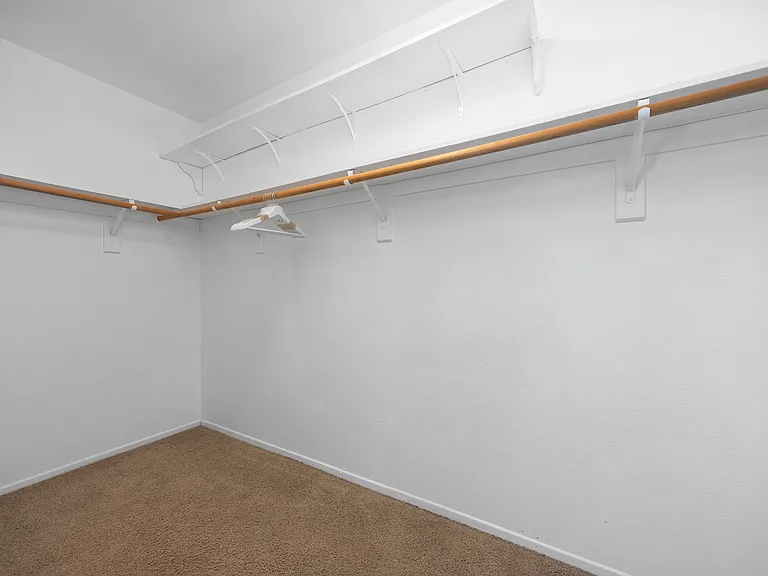 9506 Ravenrock Dr — Photo 26
