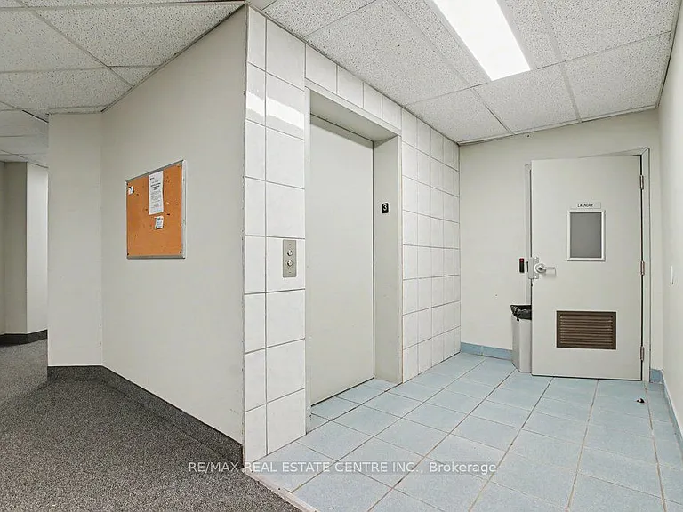 15 Hofstetter Ave #313 — Photo 5