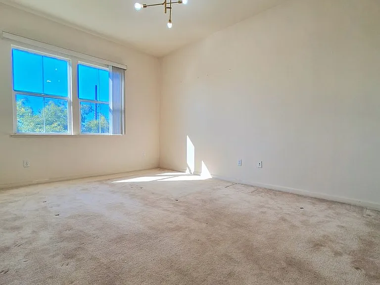 1883 Agnew Rd #304 — Photo 21