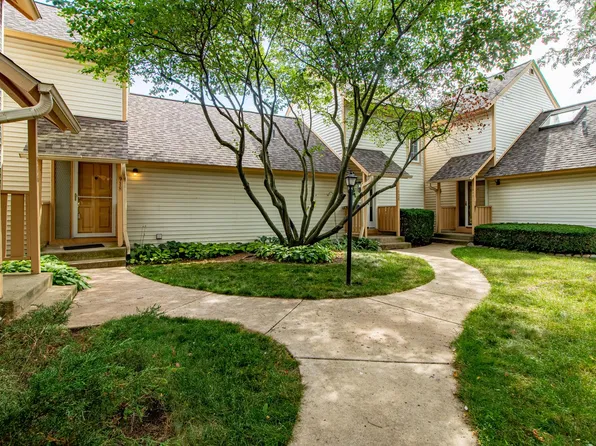 918 Clark Dr, Gurnee, IL 60031