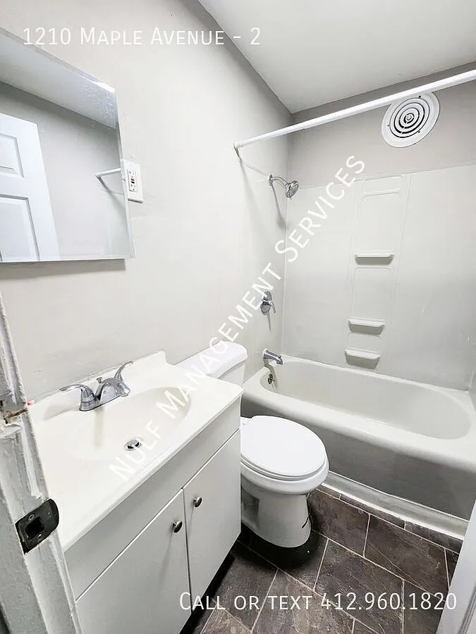 2 bed 1 bath in Turtle Creek — Photo 4