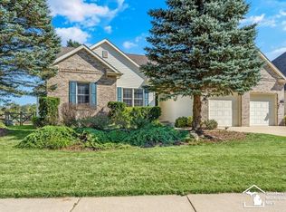 3133 Chanson Valley Rd, Lambertville, MI 48144