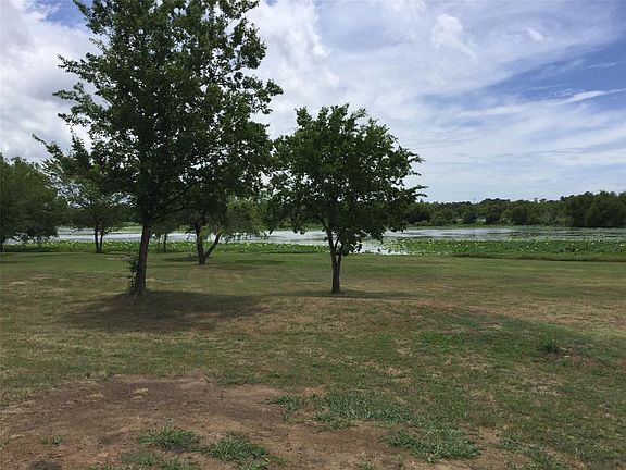 3rd image of 1506 SE County Road 3135