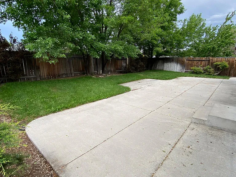 7575 Michaela Dr — Photo 12