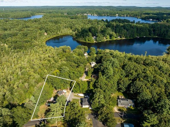 2 Half Moon Lane, Kingston, NH 03848