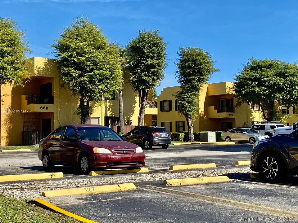 1st image of 650 NW 114th Ave APT 203