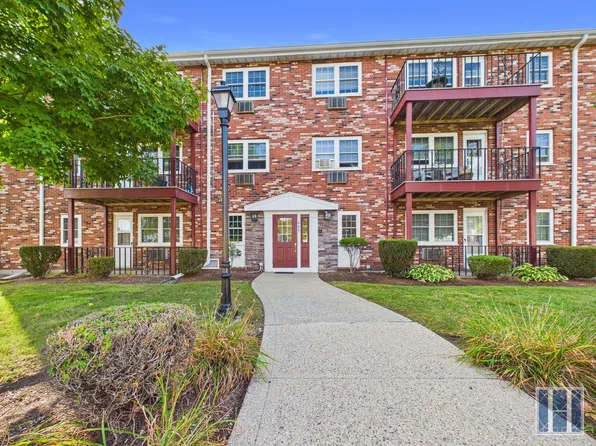 445 Pleasant St, 445 Pleasant St #21, South Weymouth, MA 02190