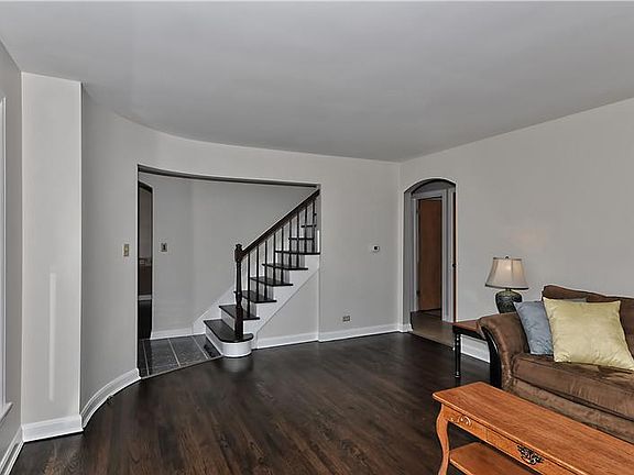 3rd image of 8125 Kolmar Ave