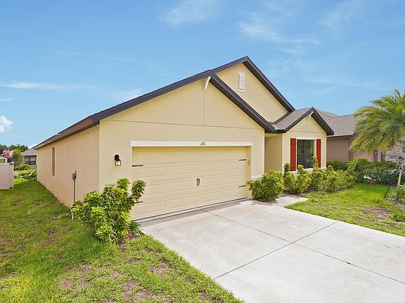 3rd image of 372 Catfish Pl