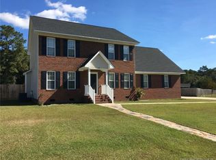 253 Fallingleaf Dr, Raeford, NC 28376