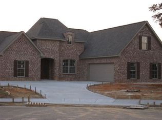 14 Sandstone Cir, Clinton, MS 39056