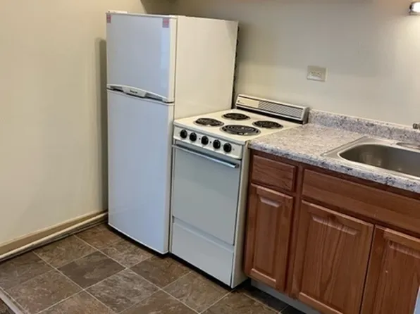 292 W Main St, Waukesha, WI