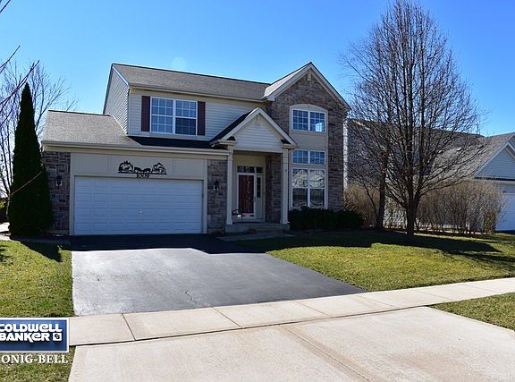2nd image of 1009 Phelps Ln