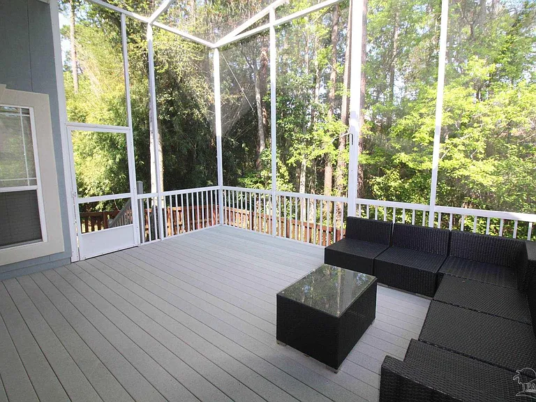 9850 Rail Cir — Photo 23