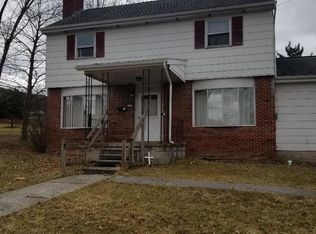 121 Jay St, Mill Hall, PA 17751