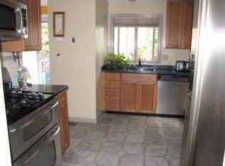 14 Swift Ln, Merrimack, NH 03054